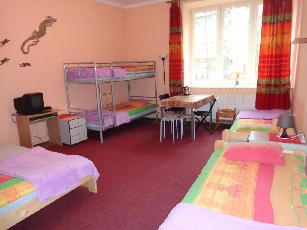 Hostel Taurus Краков Номер фото