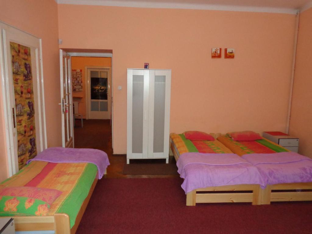 Hostel Taurus Краков Номер фото